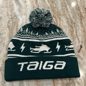 Taiga Snowmobile Toque